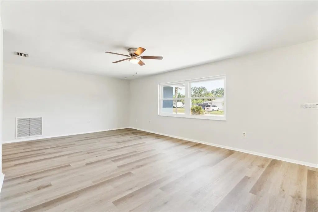 Gulf Shores Realty: 12 9190c34b1eb1b9699aa6eaab1956a15c l