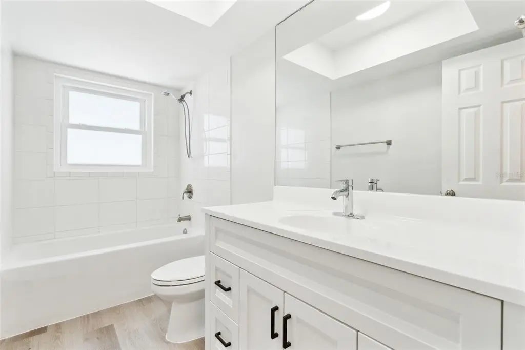 Gulf Shores Realty: 16 e8cf74250b88a91abc70dde229de10db l