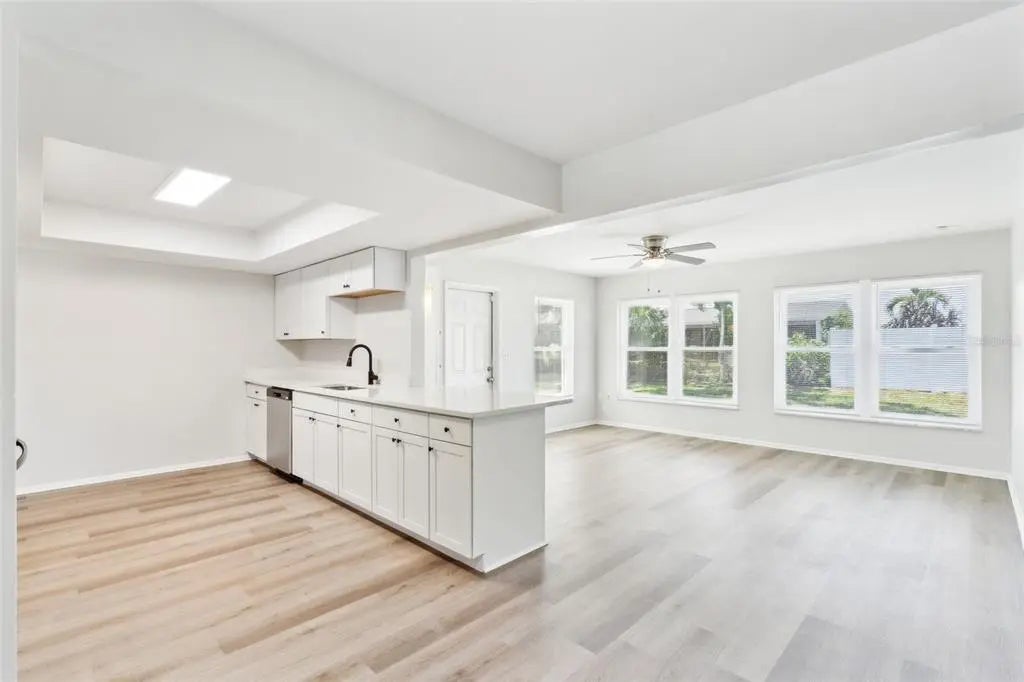 Gulf Shores Realty: 2 06cbc3ac63bee94827d8404d1af26a46 l