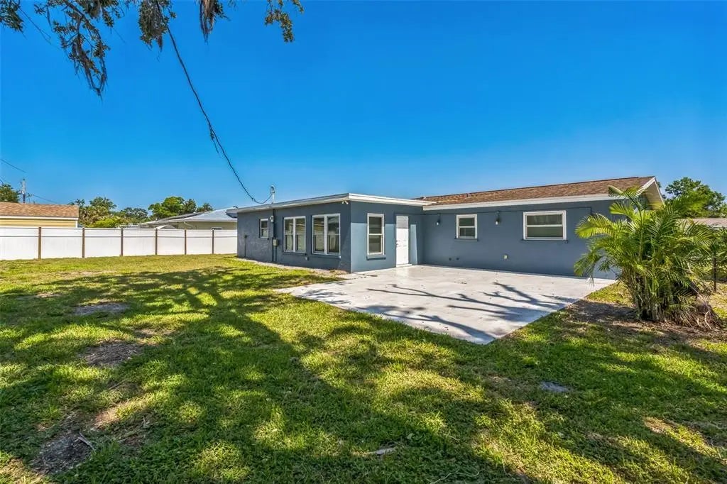 Gulf Shores Realty: 21 f777f6eea9234af165b8897579af6533 l