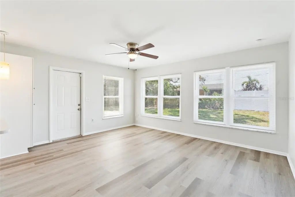 Gulf Shores Realty: 9 12346b45b25e07637aa2c646a8557c4a l