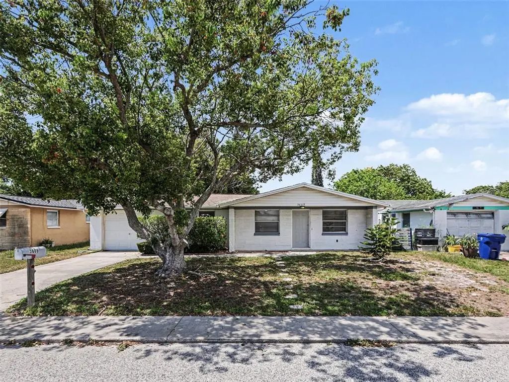 3609 Truman Drive, HOLIDAY