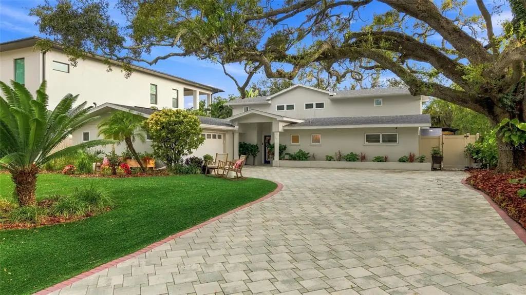 4722 W Laurel Road, TAMPA