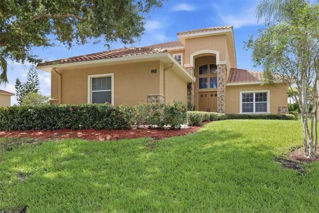 2242 Cypress Hollow Court, SAFETY HARBOR