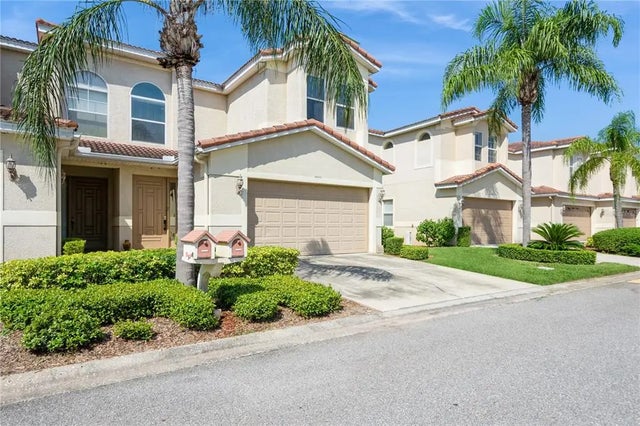 10422 La Mirage Court, TAMPA