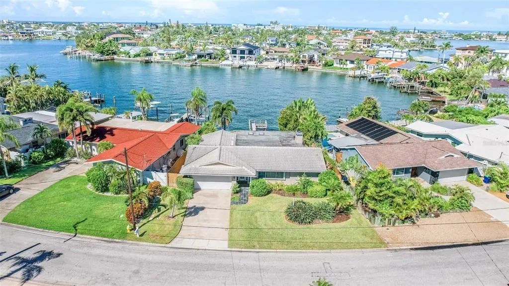 513 Harbor Drive N, INDIAN ROCKS BEACH