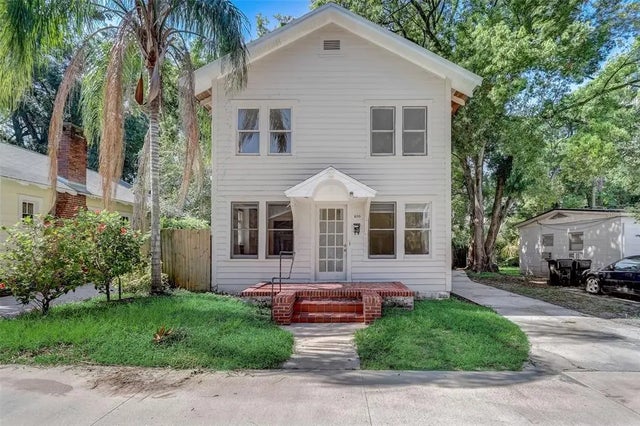 200 & 200 1/2 Hibiscus Court, ORLANDO