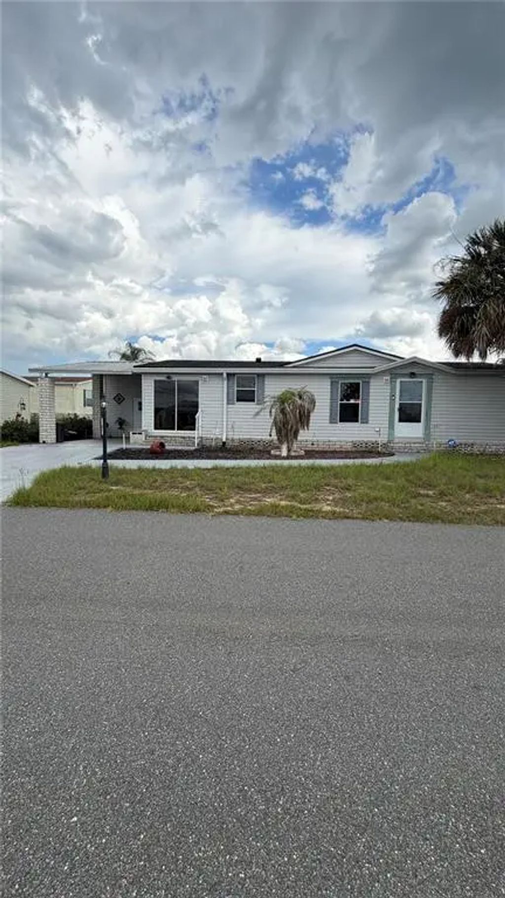 747 Island Street, DAVENPORT