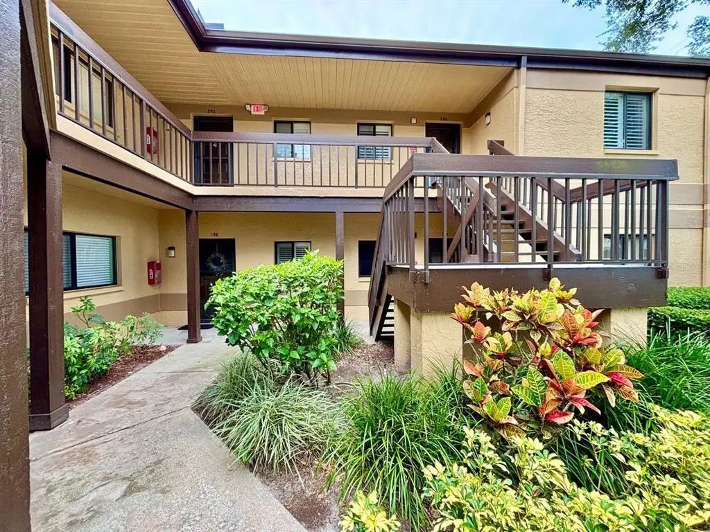 2661 Sabal Springs Circle 205, CLEARWATER
