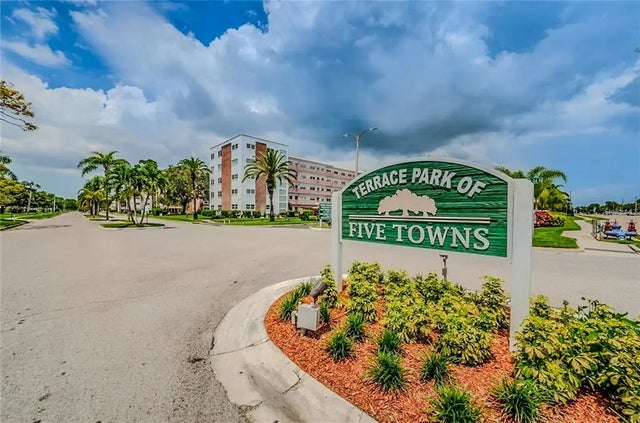 5660 80th Street N A303, ST PETERSBURG