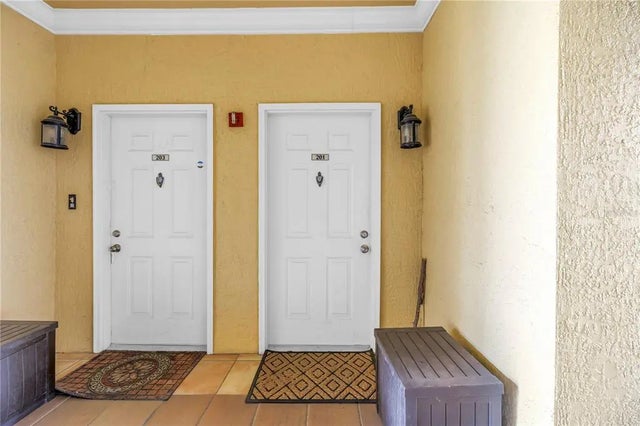 4302 Bayside Village Drive 201, TAMPA