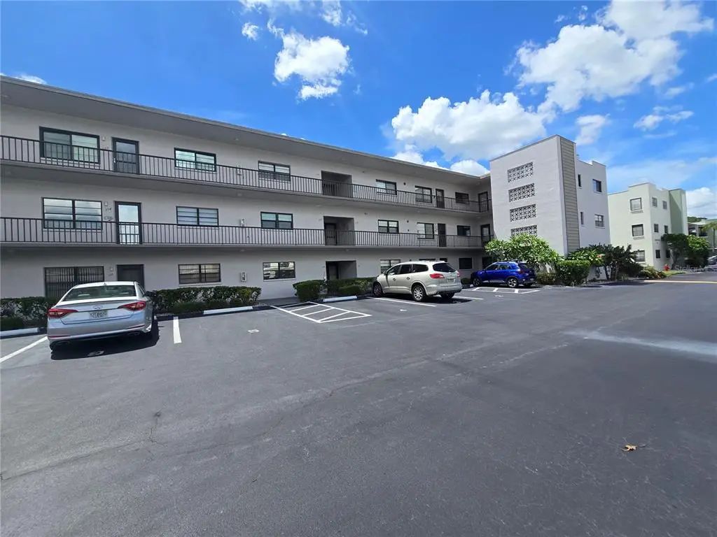 7941 58th Avenue N 212, ST PETERSBURG