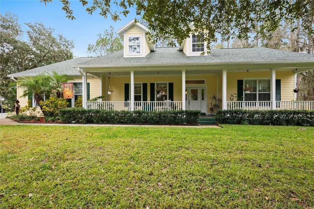 26334 Lawrence Avenue, WESLEY CHAPEL