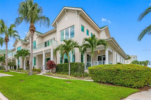 6 Hibiscus Lane, BELLEAIR