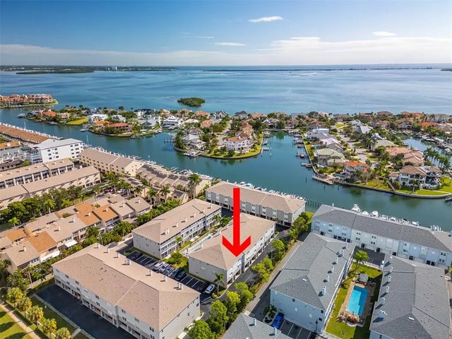 521 Pinellas Bayway S 202, ST PETERSBURG