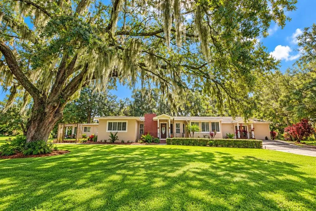 411 E Orlando Avenue, OCOEE