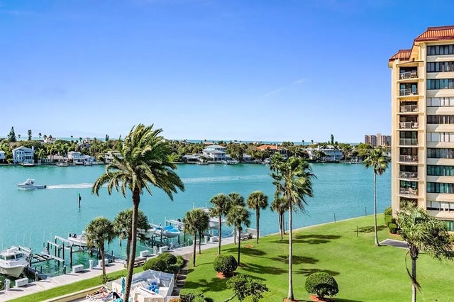 690 Island Way 605, CLEARWATER BEACH