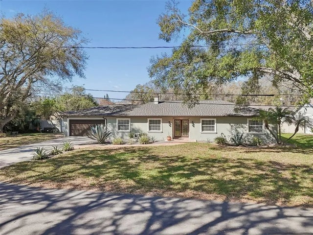 7810 N Cameron Avenue, TAMPA