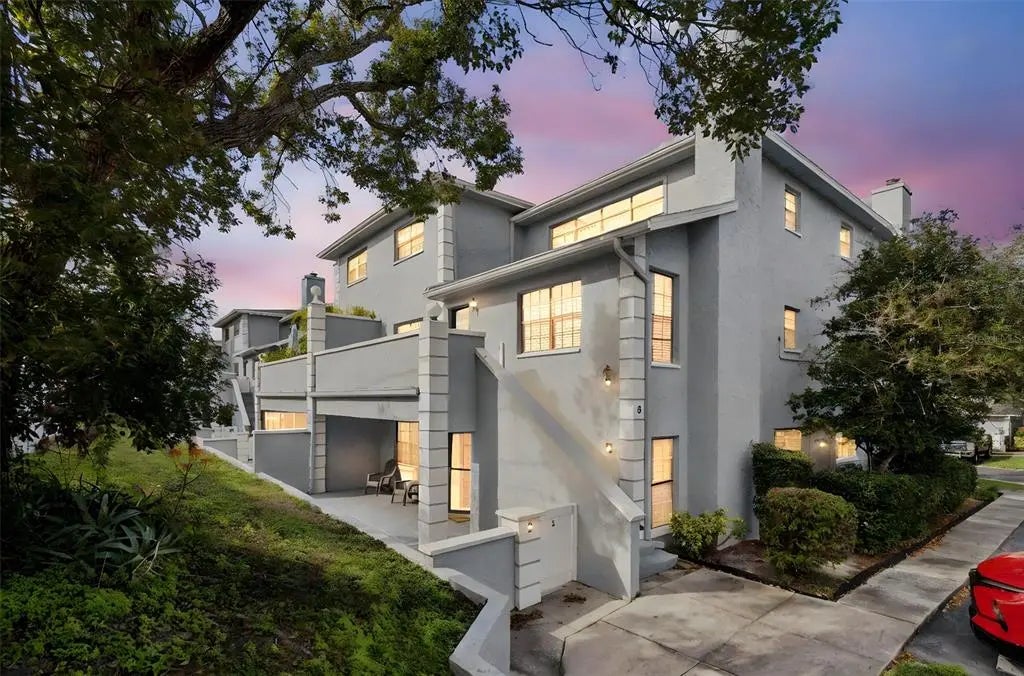 5732 Calais Boulevard N 6, ST PETERSBURG