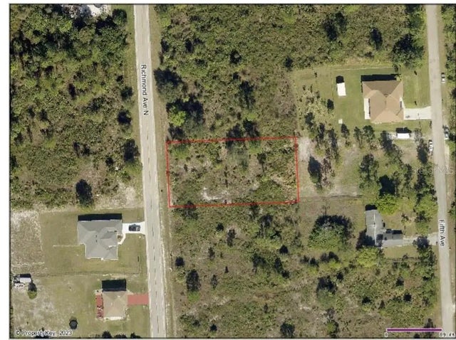 916 Richmond Avenue N, LEHIGH ACRES