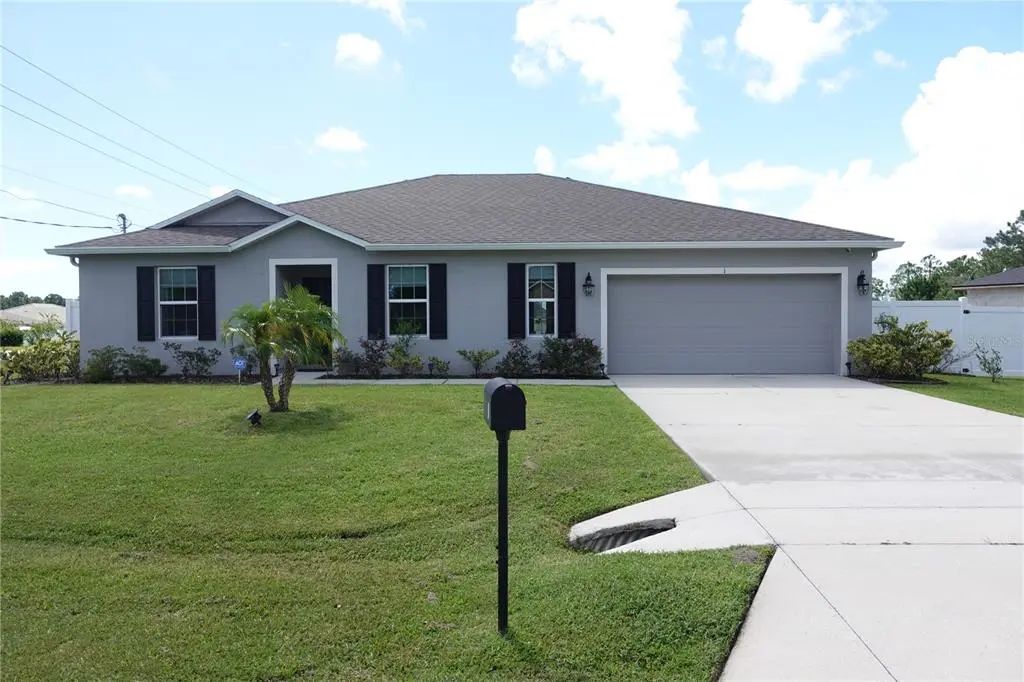 1 Frenora Lane, PALM COAST