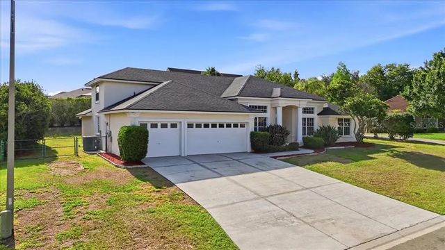 5628 Woodwind Hills Drive, LAKELAND