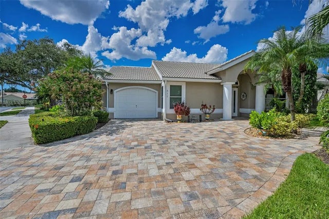 511 Haverhill Lane, SAFETY HARBOR