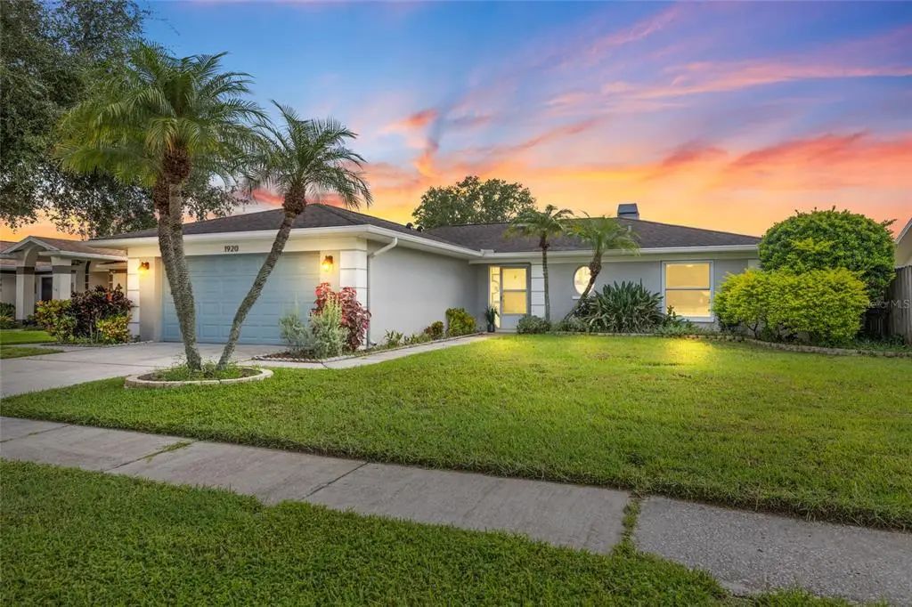 1920 Cheney Court, LUTZ