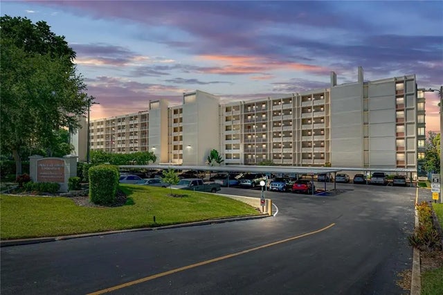 700 Mirror Terrace Nw 603, WINTER HAVEN