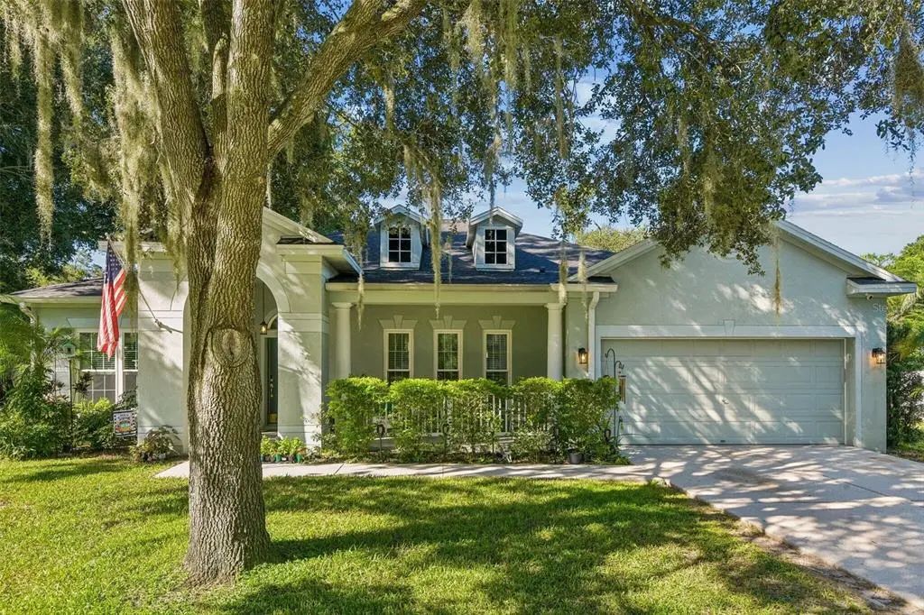 1535 Rolling Meadow Drive, VALRICO