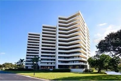 5950 Pelican Bay Plaza S 505, GULFPORT