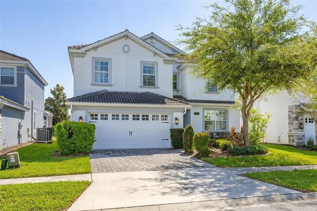 9044 Sand Trap Drive, DAVENPORT