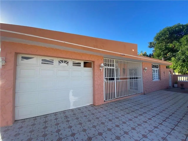 263 Jerusalen/nazaret Street 263, LOIZA