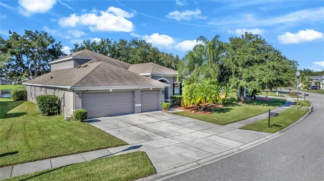 2288 Holly Pine Circle, ORLANDO
