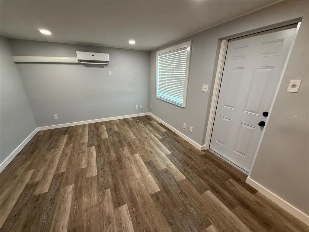 533 Stewart Street, ENGLEWOOD