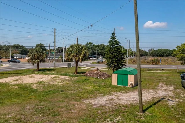 101 Eagle Lake Loop Road E, WINTER HAVEN