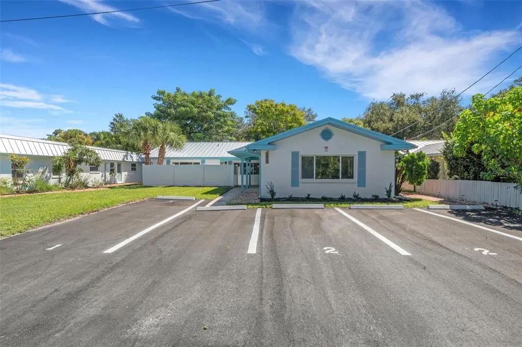 233 Bel Forest Drive 2, BELLEAIR BLUFFS