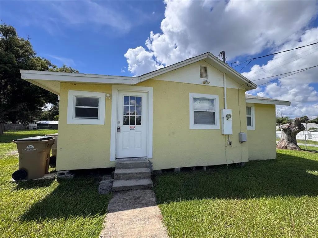 14330 Division Street, GROVELAND