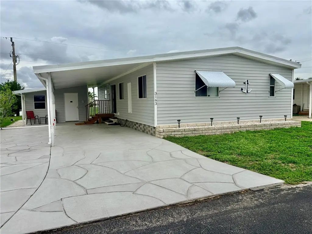 3163 Indian Village Lane, NORTH FORT MYERS
