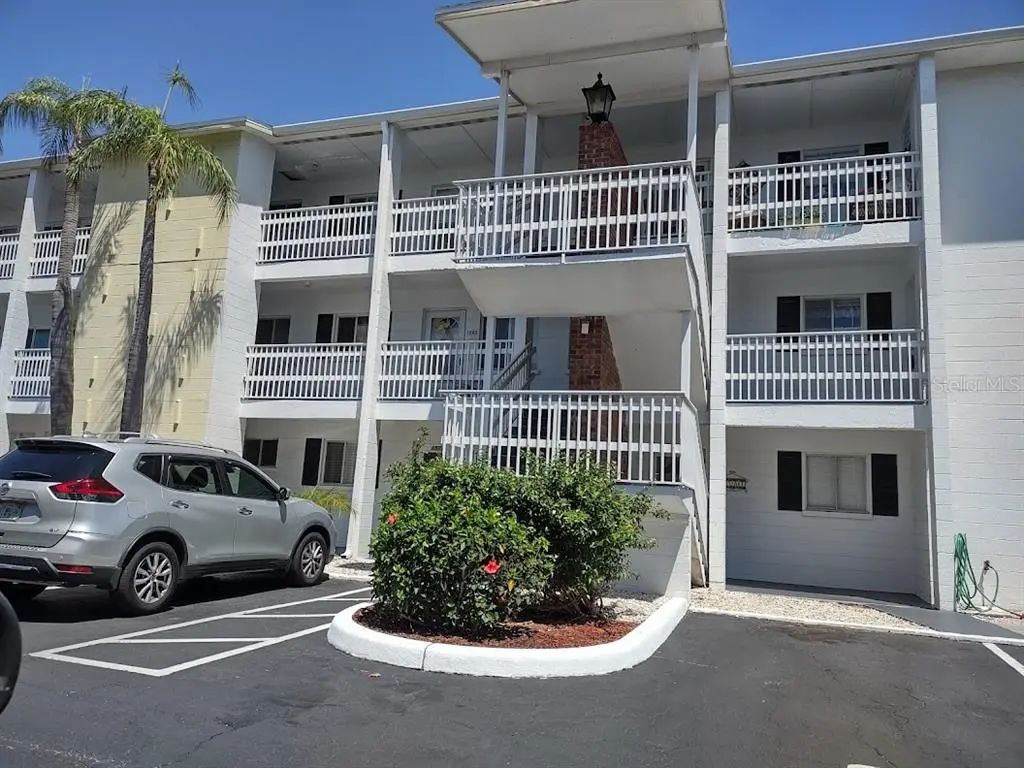 1566 Pleasant Road J24, BRADENTON