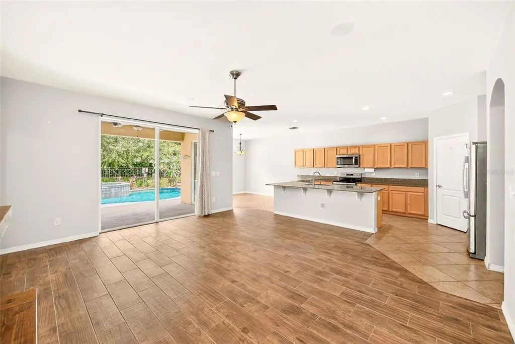 7 of 39 - 2917 Winglewood Circle, LUTZ, FL
