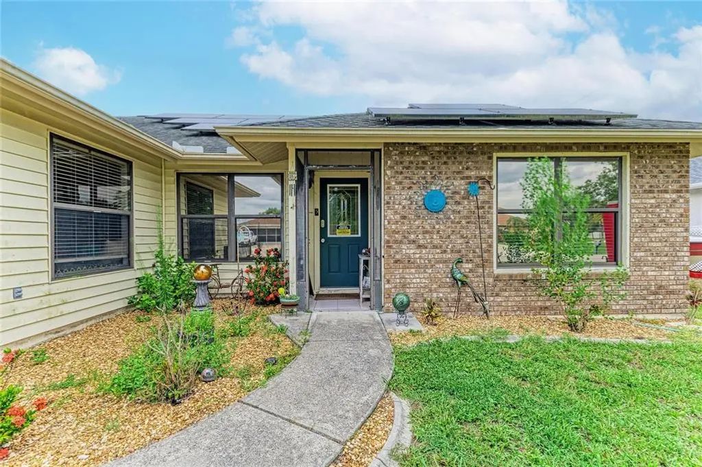 2147 Floribanna Street, NORTH PORT
