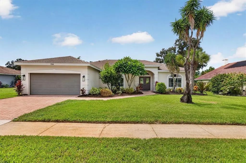 714 Hidden Lake Drive, TARPON SPRINGS