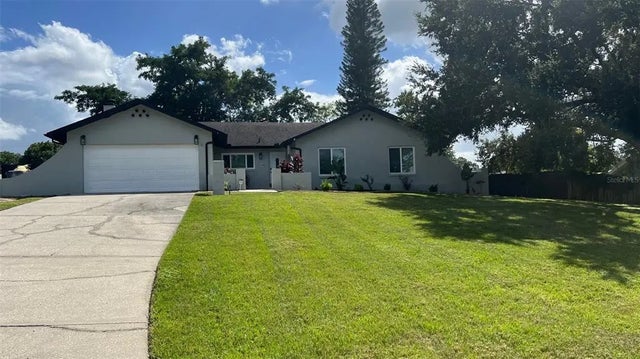 204 S Lake Mariam Drive, WINTER HAVEN