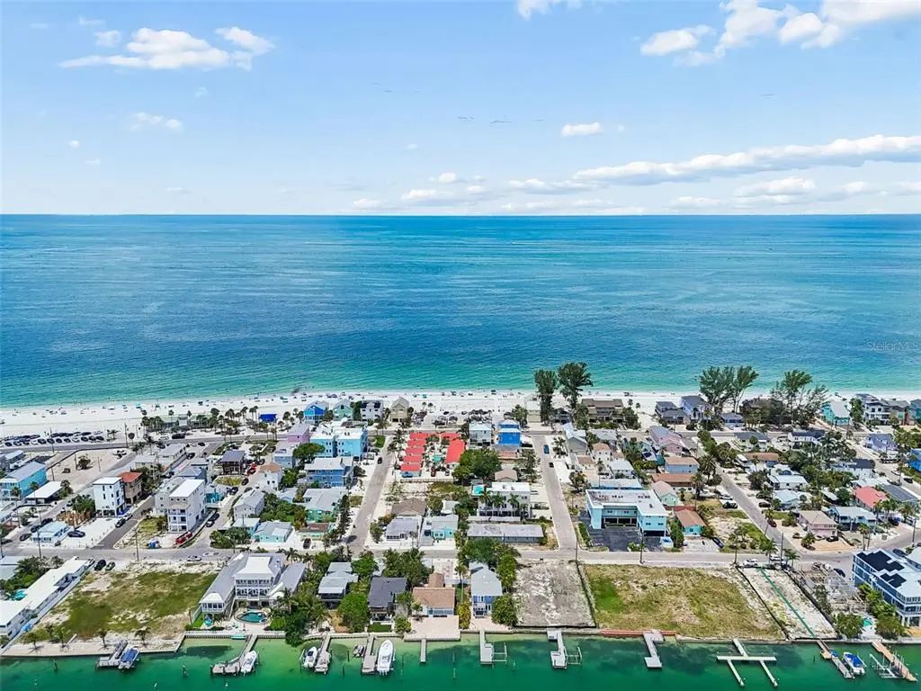 8125 Bayshore Drive, TREASURE ISLAND