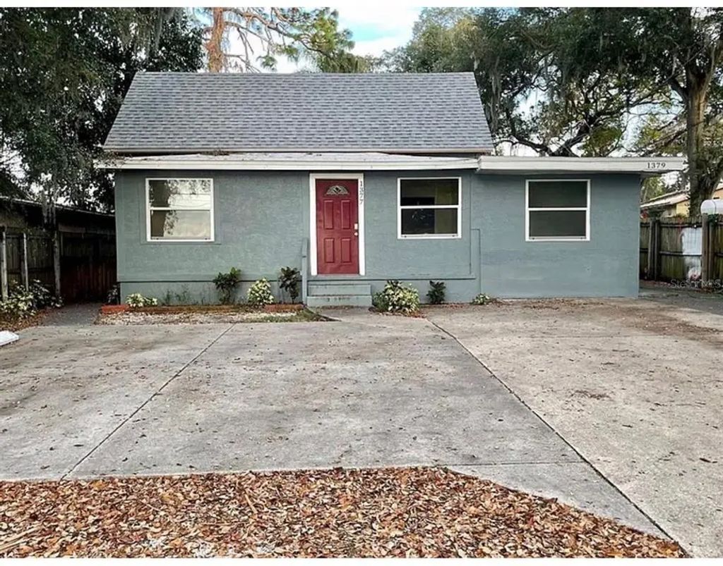 1379 S Martin Luther King Jr Avenue, CLEARWATER