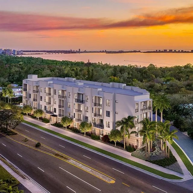 4925 N Tamiami Trail 207, SARASOTA