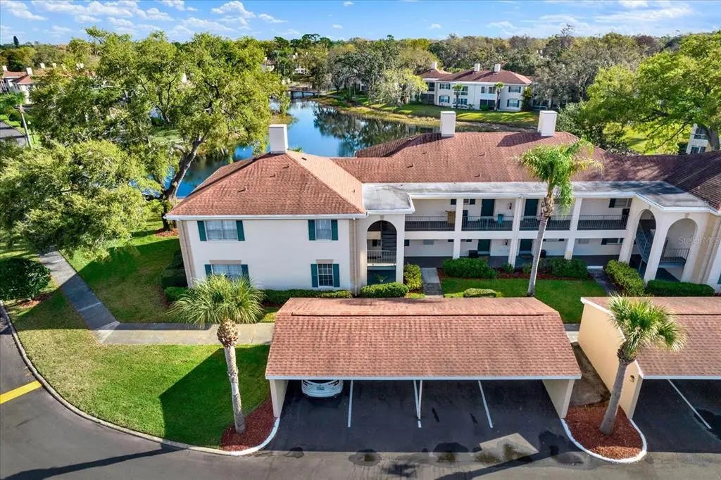 10330 Carrollwood Lane 95, TAMPA