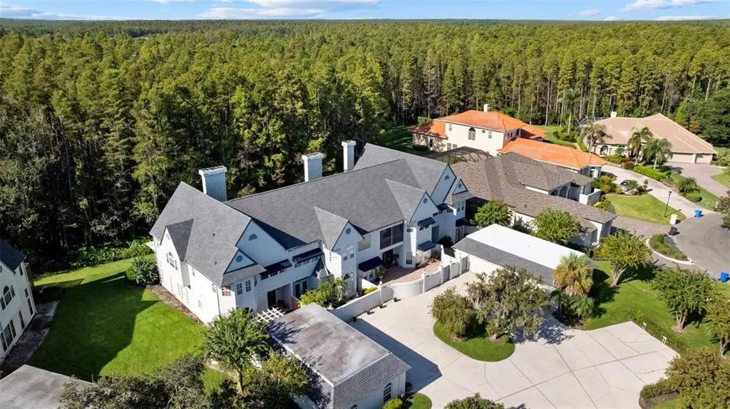 18756 Wimbledon Circle, LUTZ