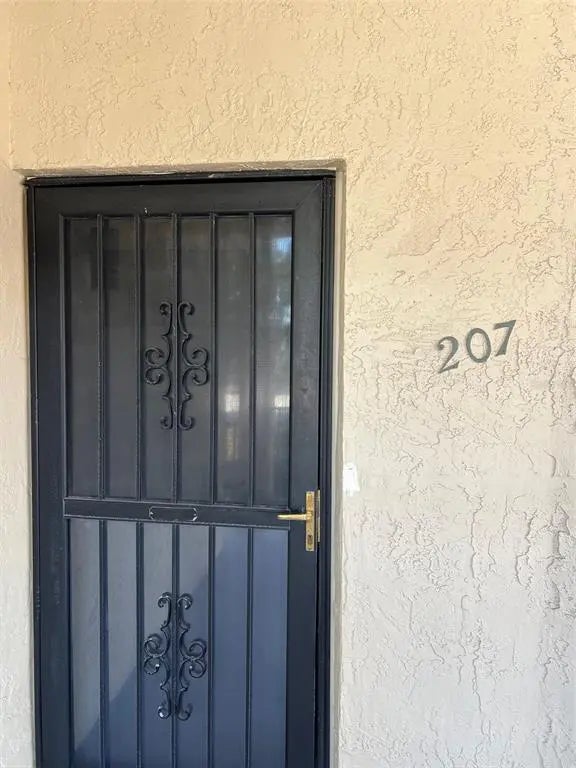 7951 58th Avenue N 207, ST PETERSBURG